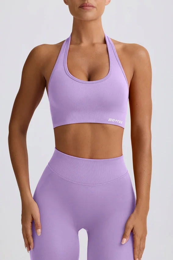 Define Luxe sport-BH med halterneck i lila Define Luxe sport-BH med halterneck i lila