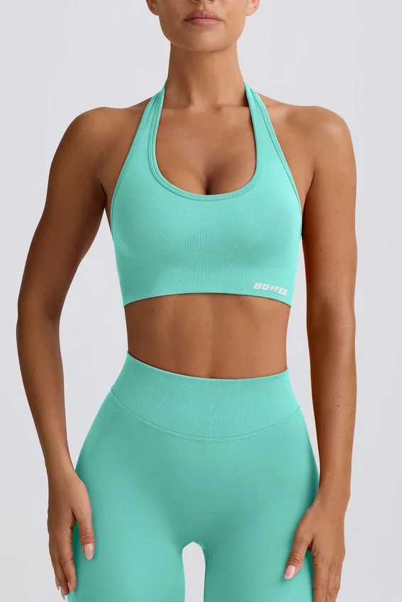 Define Luxe sport-BH med halterneck i mint Define Luxe sport-BH med halterneck i mint