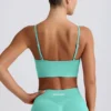 Define Luxe sport-BH med V-ringning i mint Define Luxe sport-BH med V-ringning i mint