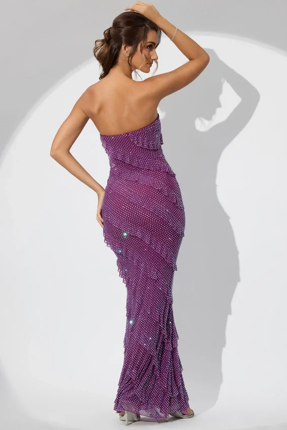 Dulce utsmyckad bandeau-maxiklänning med volanger i plommon Dulce utsmyckad bandeau-maxiklänning med volanger i plommon