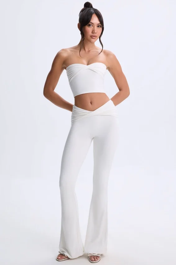 Edie Modal Twist-Front Bandeau Top i vitt Edie Modal Twist-Front Bandeau Top i vitt
