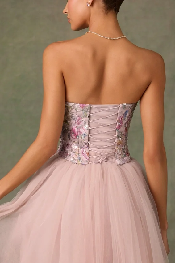 Elia Embellished Lace-Up Cupless Corset i Floral Pink Elia Embellished Lace-Up Cupless Corset i Floral Pink