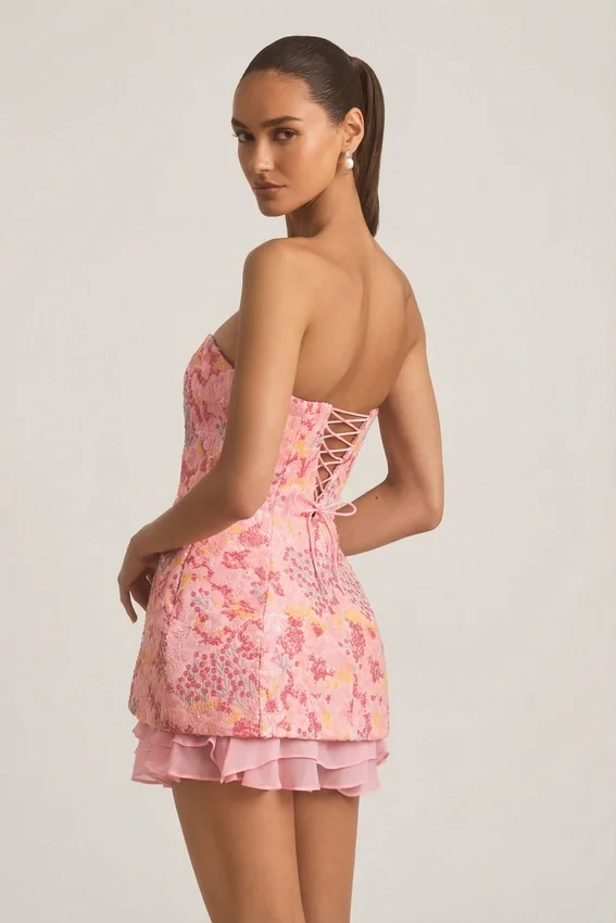 Eliselle Embellished Strapless Corset Miniklänning i rosa Eliselle Embellished Strapless Corset Miniklänning i rosa