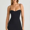 Emmy Modal Sweetheart-Neck A-Line Miniklänning i svart Emmy Modal Sweetheart-Neck A-Line Miniklänning i svart