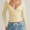 Emry Modal Ruched Long-Sleeve Top i Buttercream Yellow Emry Modal Ruched Long-Sleeve Top i Buttercream Yellow