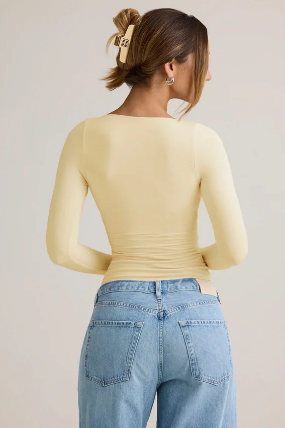 Emry Modal Ruched Long-Sleeve Top i Buttercream Yellow Emry Modal Ruched Long-Sleeve Top i Buttercream Yellow