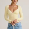 Emry Modal Ruched Long-Sleeve Top i Buttercream Yellow Emry Modal Ruched Long-Sleeve Top i Buttercream Yellow