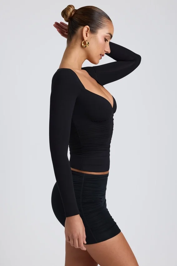 Emry Modal Ruched Long-Sleeve Top i svart Emry Modal Ruched Long-Sleeve Top i svart