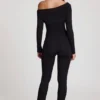 Erisen Modal Off-Shoulder Long-Sleeve Jumpsuit i svart Erisen Modal Off-Shoulder Long-Sleeve Jumpsuit i svart