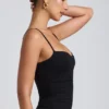 Esme Modal Ruched Layered Tank Top i svart Esme Modal Ruched Layered Tank Top i svart