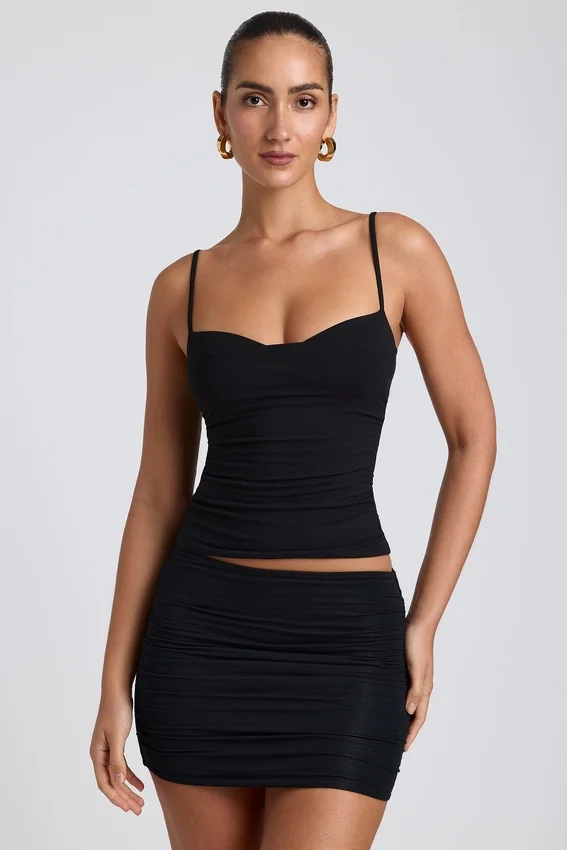 Esme Modal Ruched Layered Tank Top i svart Esme Modal Ruched Layered Tank Top i svart