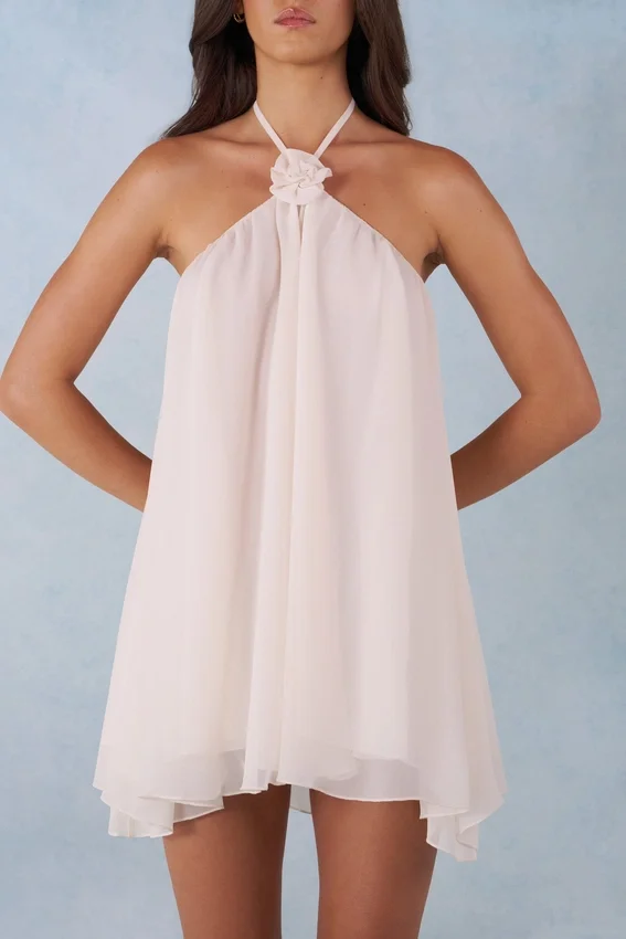 Evania halterneck babydoll-miniklänning i elfenben Evania halterneck babydoll-miniklänning i elfenben