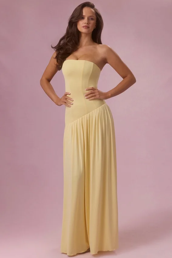 Evelina Jersey Strapless Gown i Butter Yellow Evelina Jersey Strapless Gown i Butter Yellow