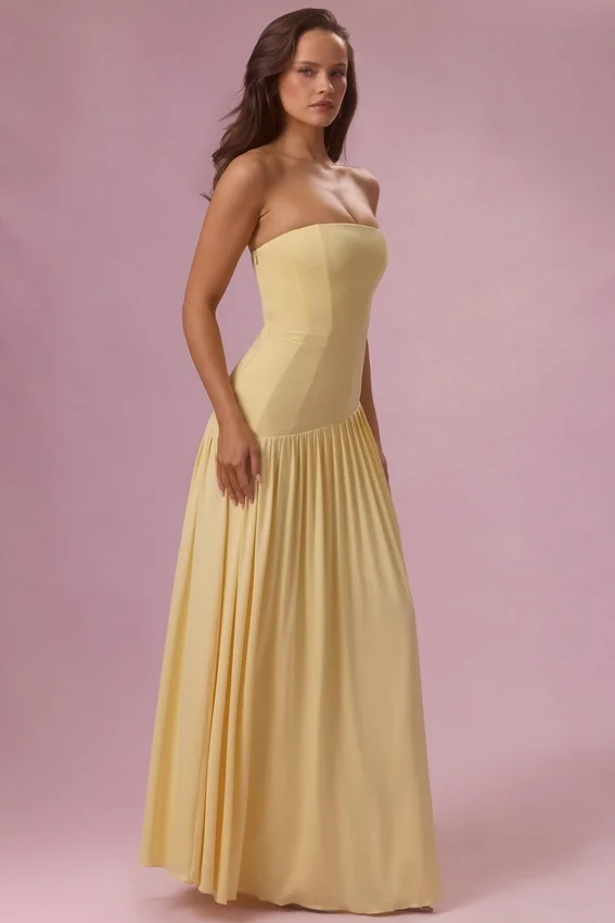 Evelina Jersey Strapless Gown i Butter Yellow Evelina Jersey Strapless Gown i Butter Yellow