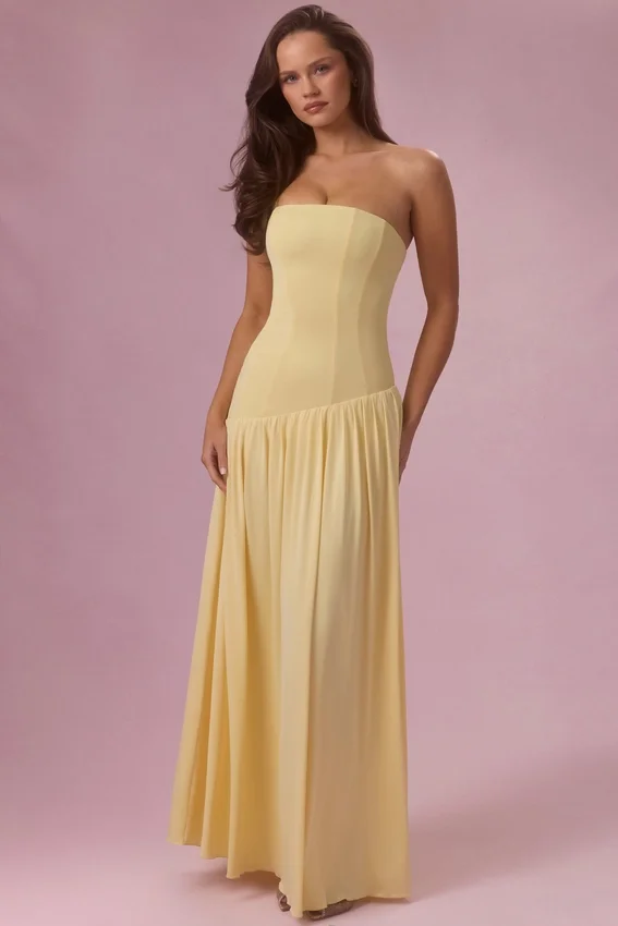 Evelina Jersey Strapless Gown i Butter Yellow Evelina Jersey Strapless Gown i Butter Yellow