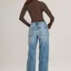 Faedra-jeans med dragsko och raka ben i mellantvätt Faedra-jeans med dragsko och raka ben i mellantvätt