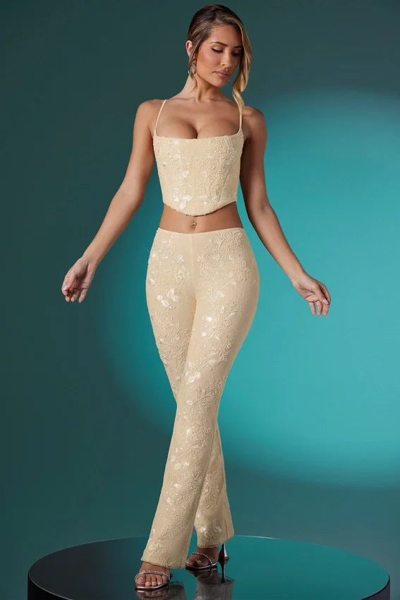 Fallon Petite Embellished Lace Low Rise Trousers i Ivory Fallon Petite Embellished Lace Low Rise Trousers i Ivory