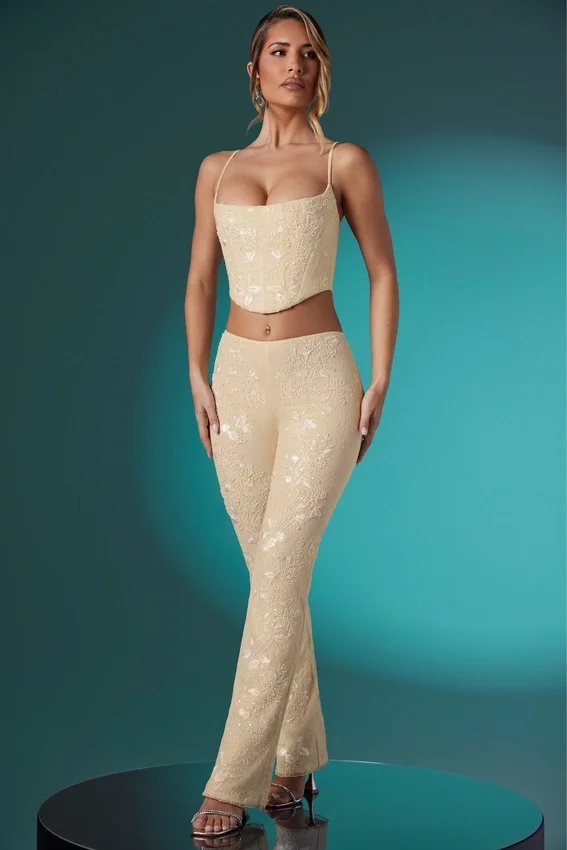 Fallon Petite Embellished Lace Low Rise Trousers i Ivory Fallon Petite Embellished Lace Low Rise Trousers i Ivory