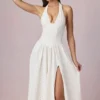 Farrah Modal Broderie Anglaise halterneck-klänning i midilängd i vitt Farrah Modal Broderie Anglaise halterneck-klänning i midilängd i vitt