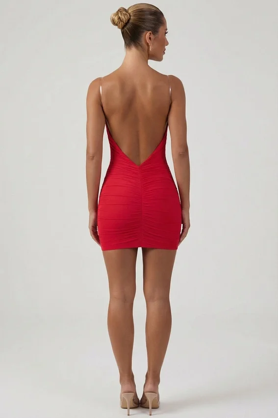 Femi rynkad rygglös bodycon-miniklänning i rött Femi rynkad rygglös bodycon-miniklänning i rött