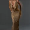 Feyre Embellished Cowl-Neck Backless Gown i guld Feyre Embellished Cowl-Neck Backless Gown i guld