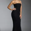 Florentina Embellished Corset Gown i svart Florentina Embellished Corset Gown i svart