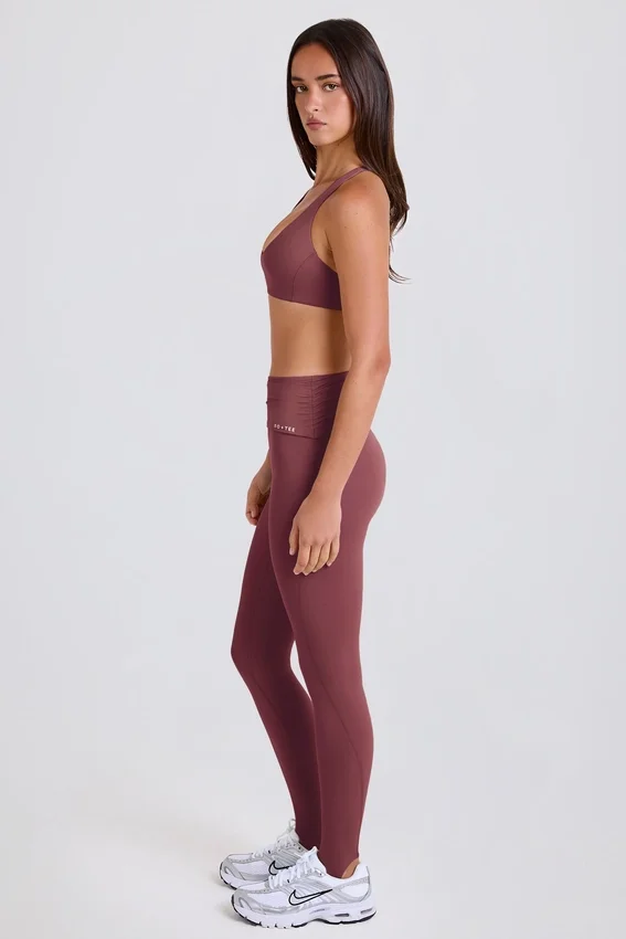 Foldover Mid-Rise Stirrup Leggings i Acai Foldover Mid-Rise Stirrup Leggings i Acai