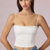Hania Modal Broderie Anglaise Camisole Toppar i vitt Hania Modal Broderie Anglaise Camisole Toppar i vitt