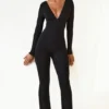Helene Modal Ruched Plunge Flared Jumpsuit i svart Helene Modal Ruched Plunge Flared Jumpsuit i svart