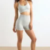 Högmidjade Define Luxe-shorts i grått Högmidjade Define Luxe-shorts i grått