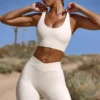 Högmidjade FlexiRib-bikeshorts i ivory Högmidjade FlexiRib-bikeshorts i ivory