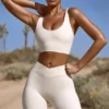 Högmidjade FlexiRib-bikeshorts i ivory Högmidjade FlexiRib-bikeshorts i ivory