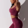 Högmidjade Super Sculpt-cykelshorts i plommon Högmidjade Super Sculpt-cykelshorts i plommon