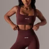 Högmidjade Super Sculpt-cykelshorts i vinrött Högmidjade Super Sculpt-cykelshorts i vinrött