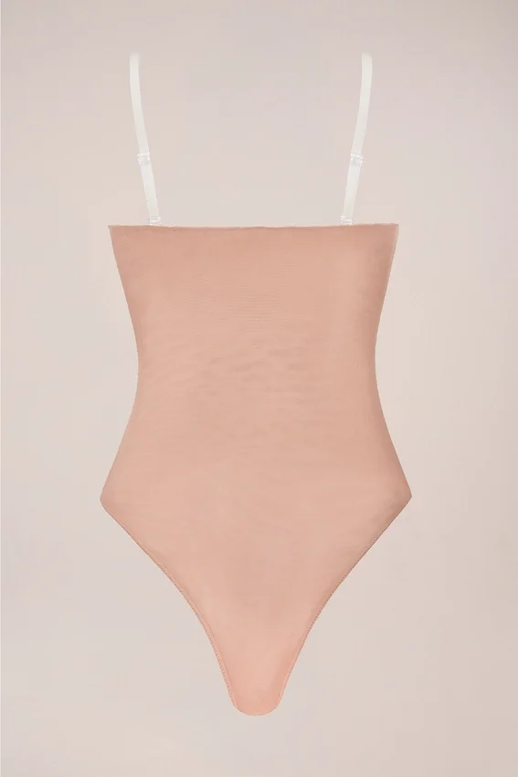 Intimates axelbandslös bodys i varm persika Intimates axelbandslös bodys i varm persika