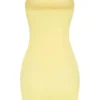 Intimates mjuk, genomskinlig bandeau-miniklänning i gult Intimates mjuk, genomskinlig bandeau-miniklänning i gult