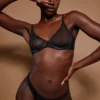 Intimates mjuk mesh-bh med bygel i svart Intimates mjuk mesh-bh med bygel i svart
