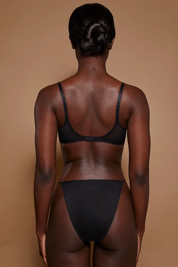Intimates Soft Mesh String Bikini i svart Intimates Soft Mesh String Bikini i svart