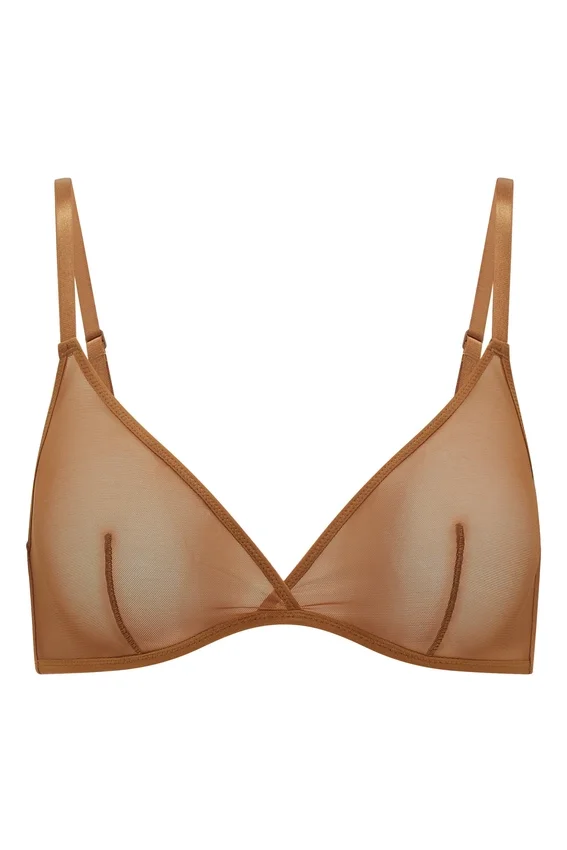 Intimates mjuk mesh-triangel-BH i ett lager i färgen Almond Intimates mjuk mesh-triangel-BH i ett lager i färgen Almond