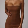 Intimates Soft Sheer-Mesh Bandeau Mini Slip Klänning i Mocha Intimates Soft Sheer-Mesh Bandeau Mini Slip Klänning i Mocha