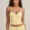 Isalie Modal Camisole Pyjama Top i pastellgult Isalie Modal Camisole Pyjama Top i pastellgult