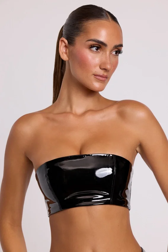 Jadis bandeau-bralette i vinyl, svart Jadis bandeau-bralette i vinyl, svart