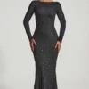 Jailene Embellished Open-Back Gown i svart Jailene Embellished Open-Back Gown i svart