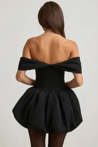 Jessamy Off-Shoulder Layered Bubble Hem Corset Miniklänning i svart