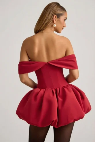 Jessamy Off-Shoulder Layered Bubble Hem Corset Miniklänning i True Red