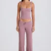 Joggingbyxor i ribbad stickning med vida ben i mauve Joggingbyxor i ribbad stickning med vida ben i mauve
