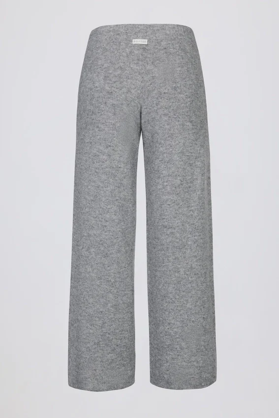 Joggingbyxor i stickat med medelhög midja och vida ben i grått Joggingbyxor i stickat med medelhög midja och vida ben i grått