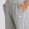 Joggingbyxor med medelhög midja och raka ben i gråmelerat Joggingbyxor med medelhög midja och raka ben i gråmelerat