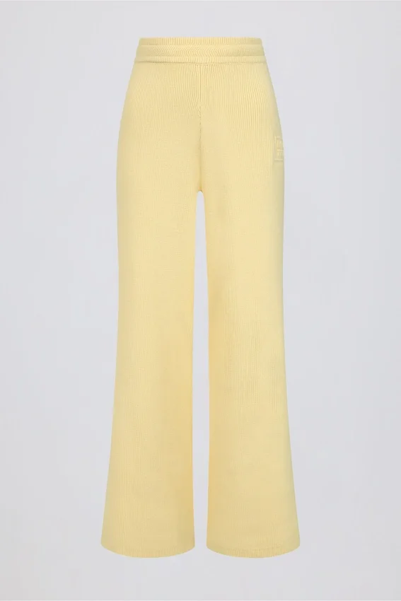 Joggingbyxor med vid ben i ribbad stickning i färgen Lemon Joggingbyxor med vid ben i ribbad stickning i färgen Lemon