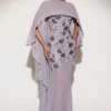 Jovelle genomskinlig draperad cape i chiffong i lila Jovelle genomskinlig draperad cape i chiffong i lila